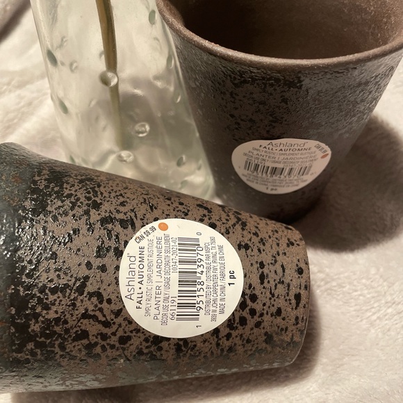 ‼️3/$33‼️ ✨🪴NWT Ceramic planters🪴✨ - Picture 4 of 4